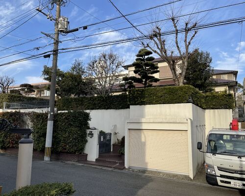 B60E9496-2B93-4031-947A-964F4A13E4BE